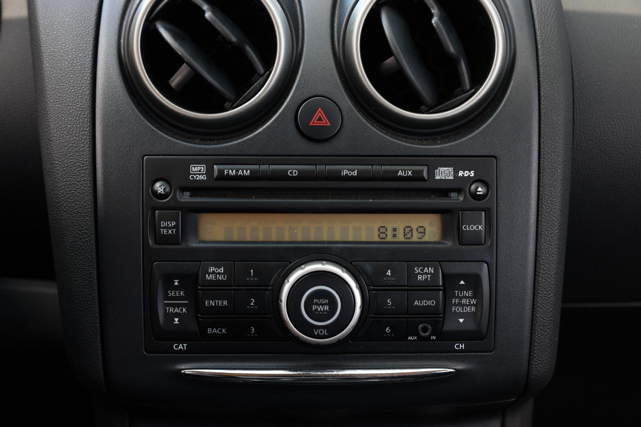 Nissan Rogue  2011