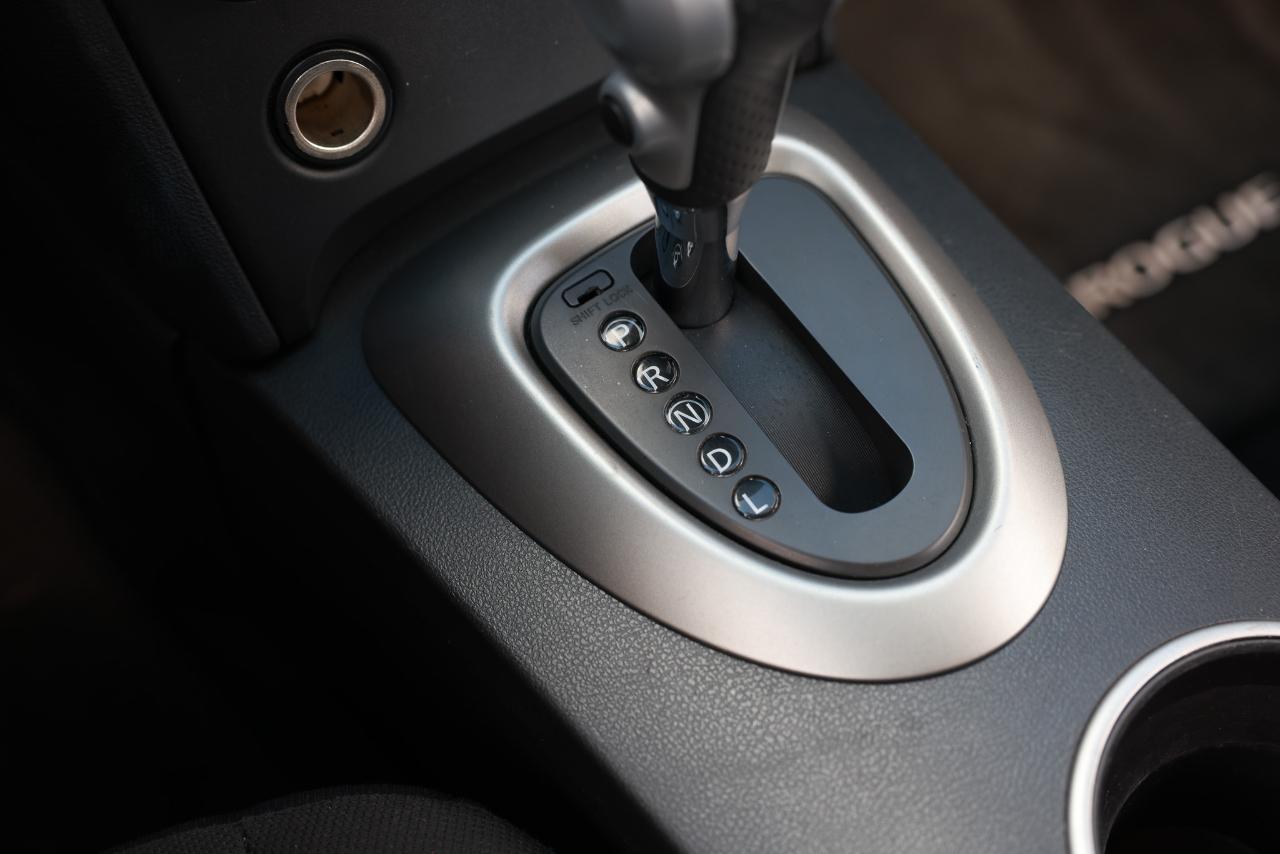 Nissan Rogue  2011