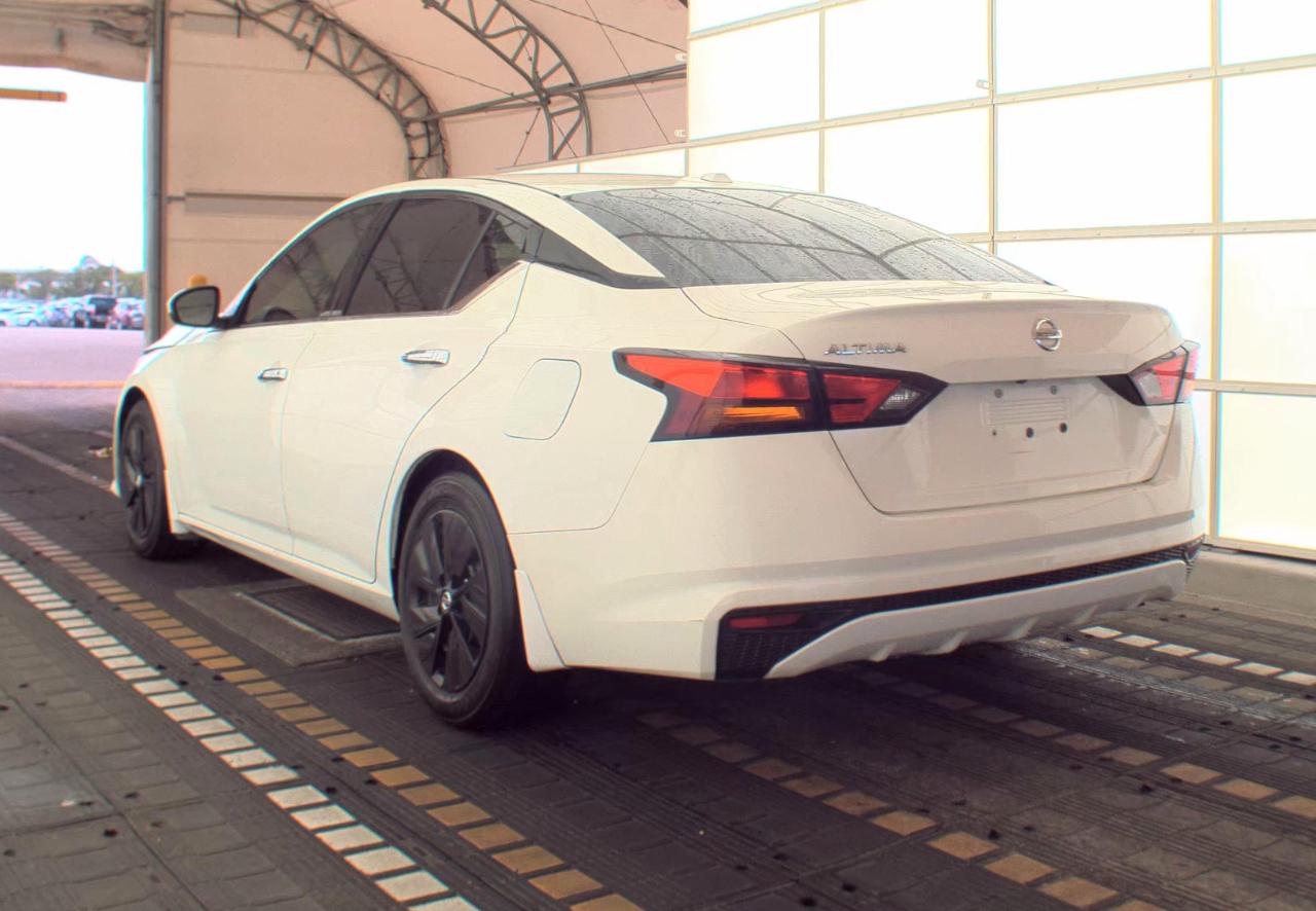 Nissan Altima  2019