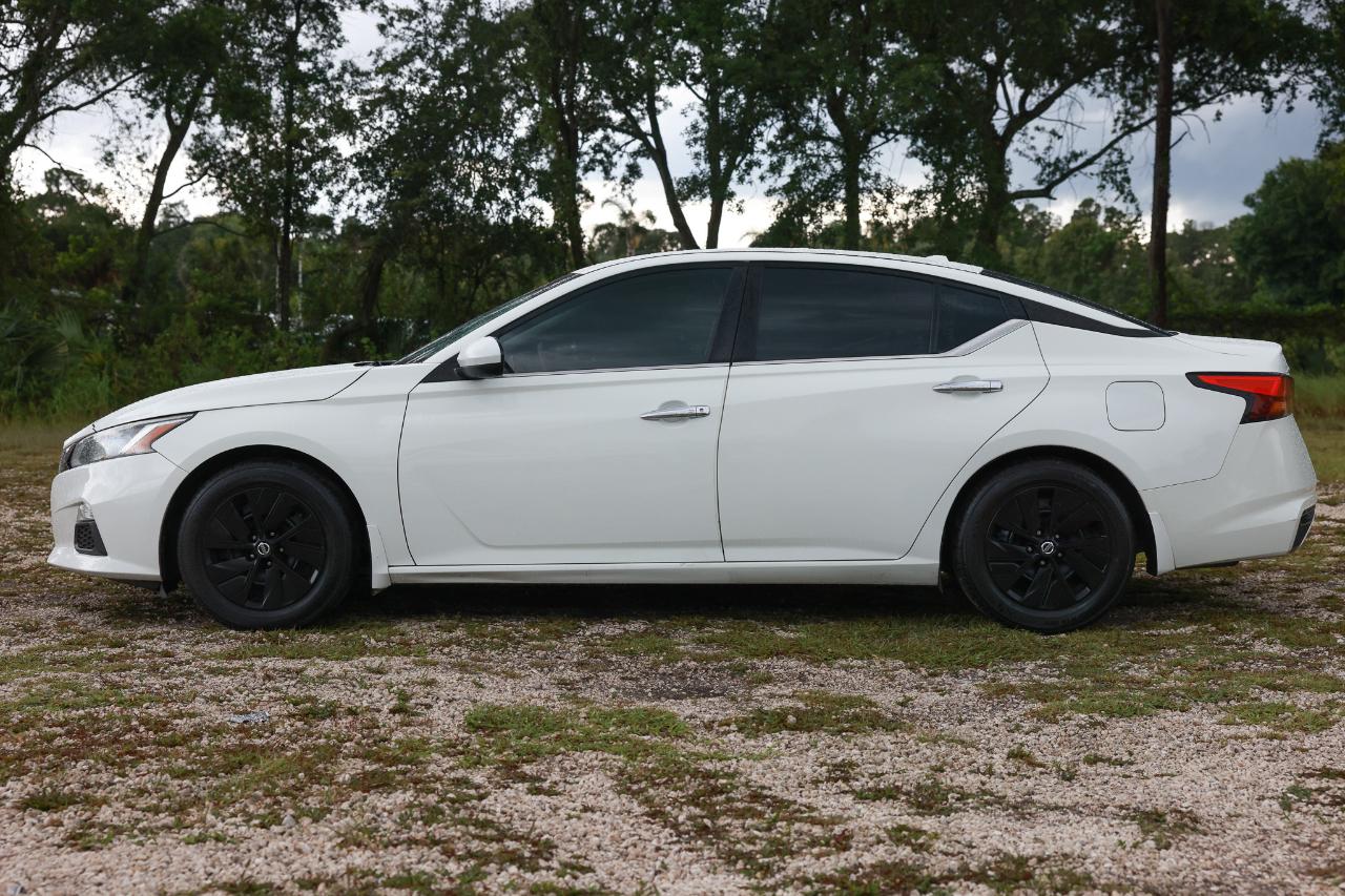 Nissan Altima  2019