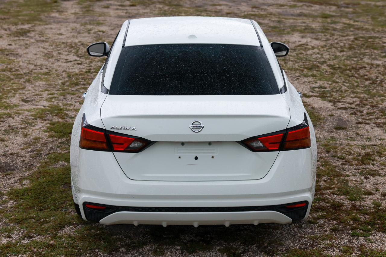 Nissan Altima  2019