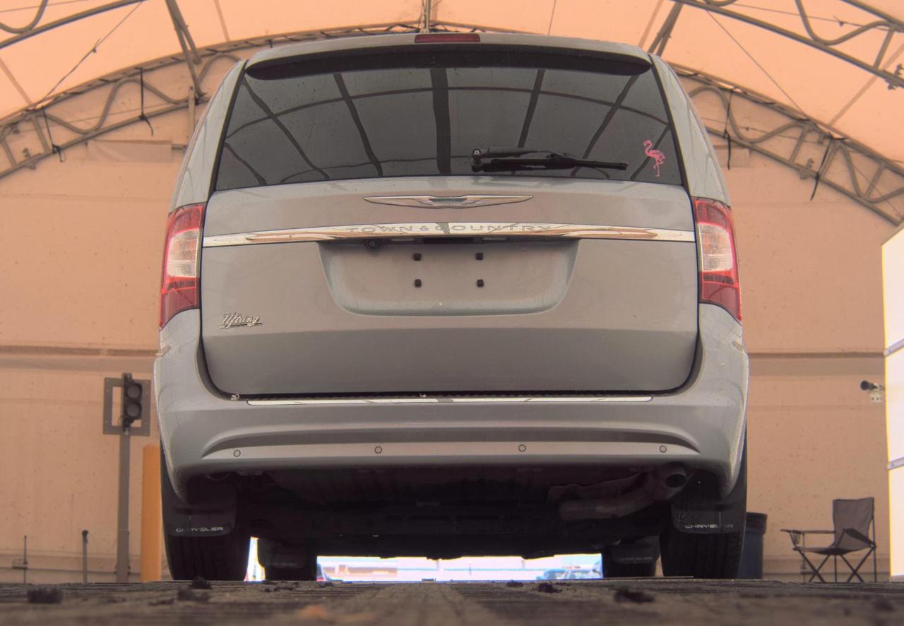 Chrysler Town & Country  2013