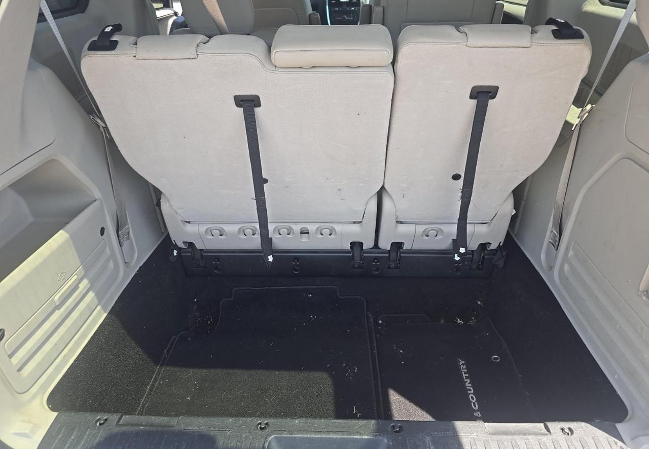 Chrysler Town & Country  2013