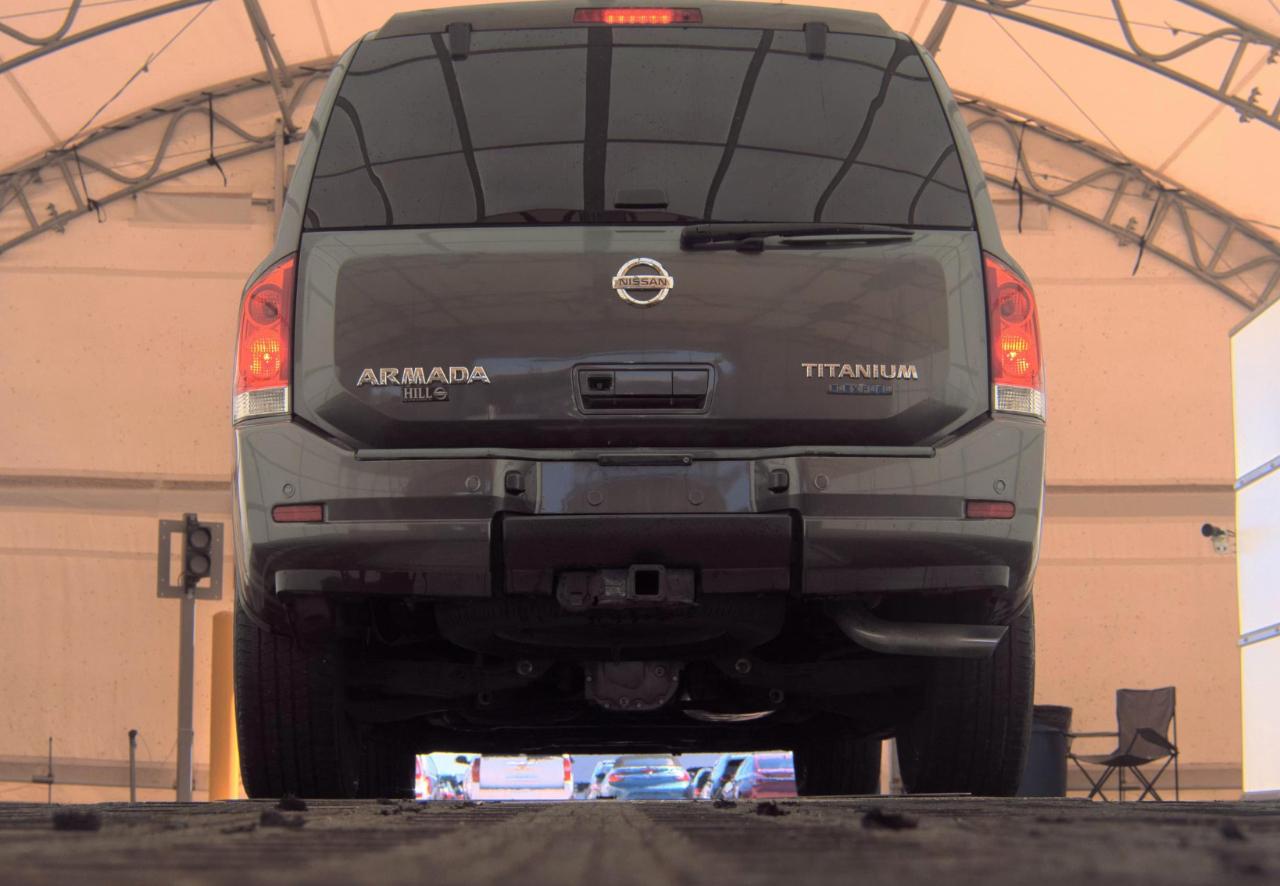 Nissan Armada  2010
