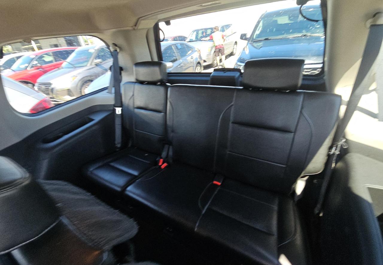 Nissan Armada  2010