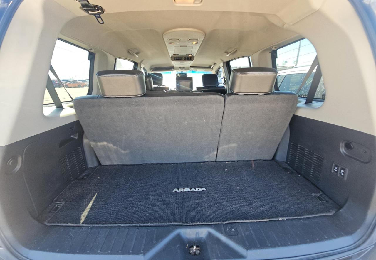 Nissan Armada  2010