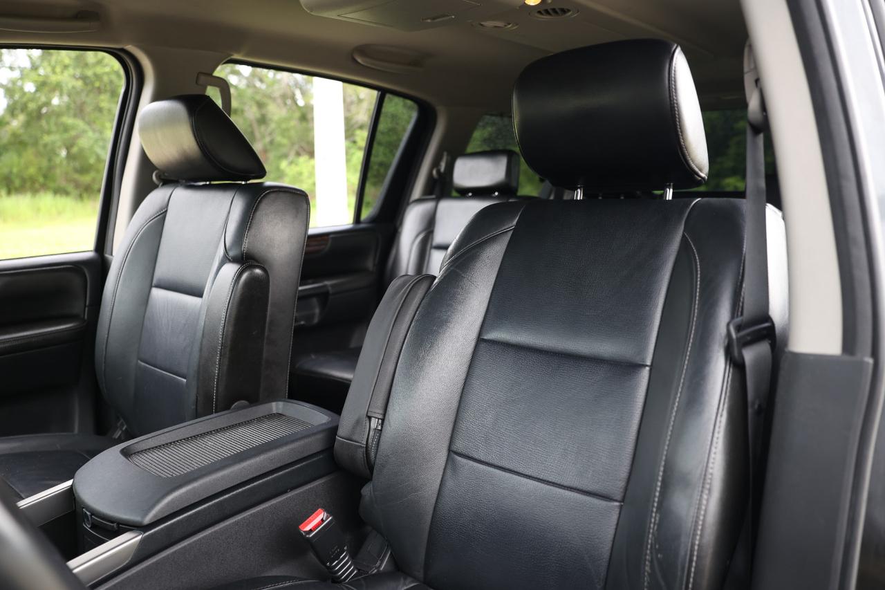 Nissan Armada  2010