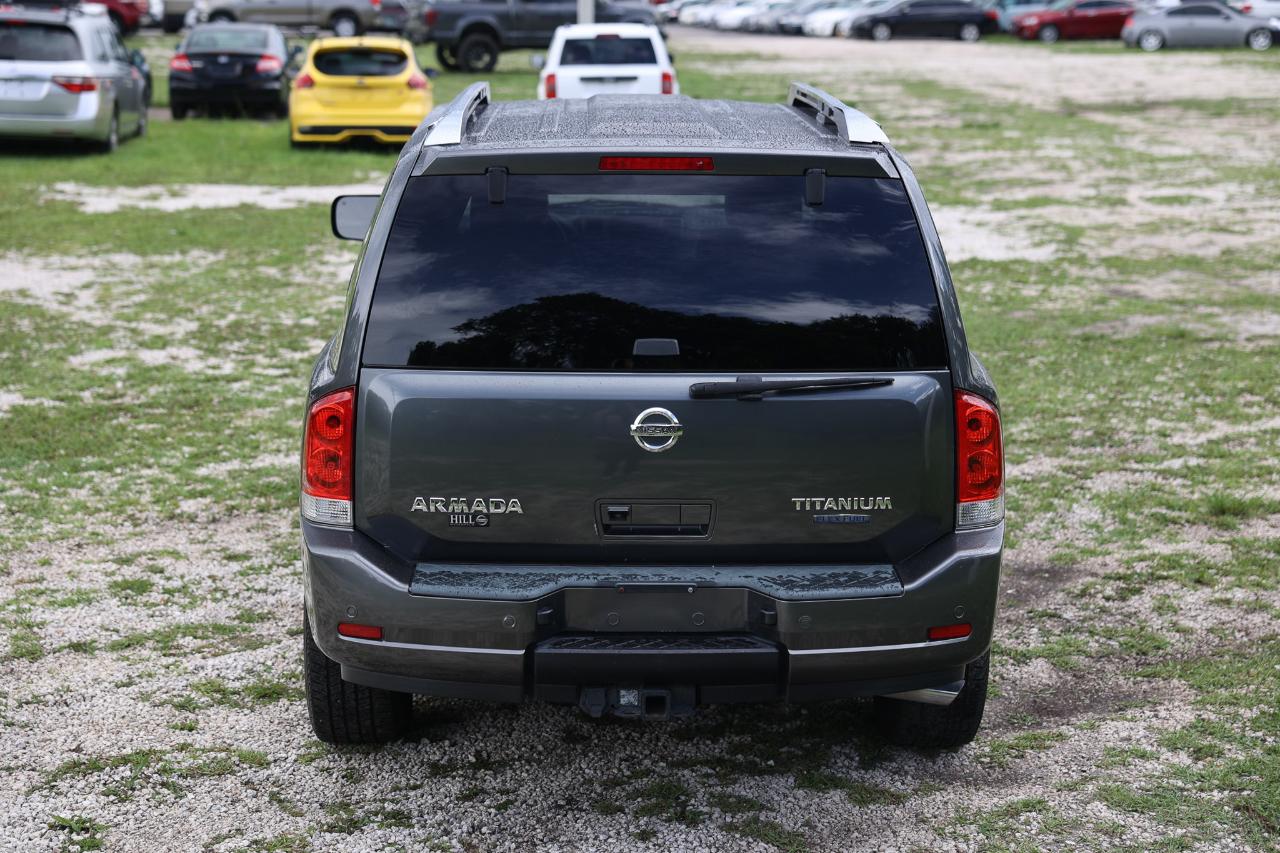 Nissan Armada  2010