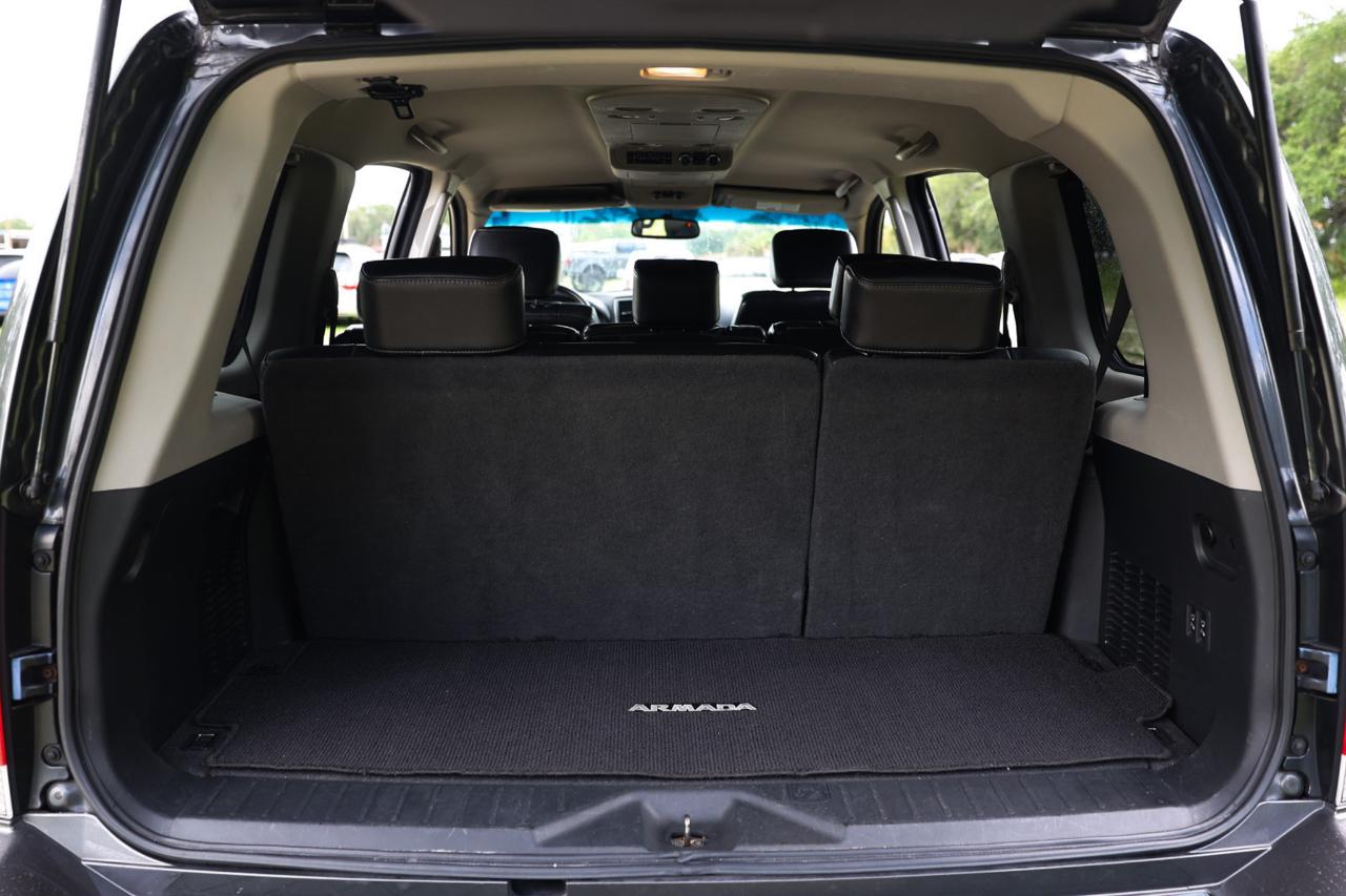 Nissan Armada  2010