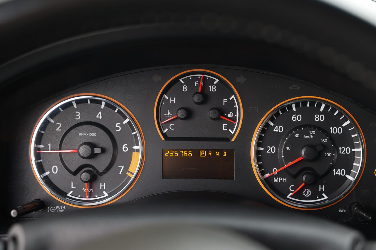 Nissan Armada  2010