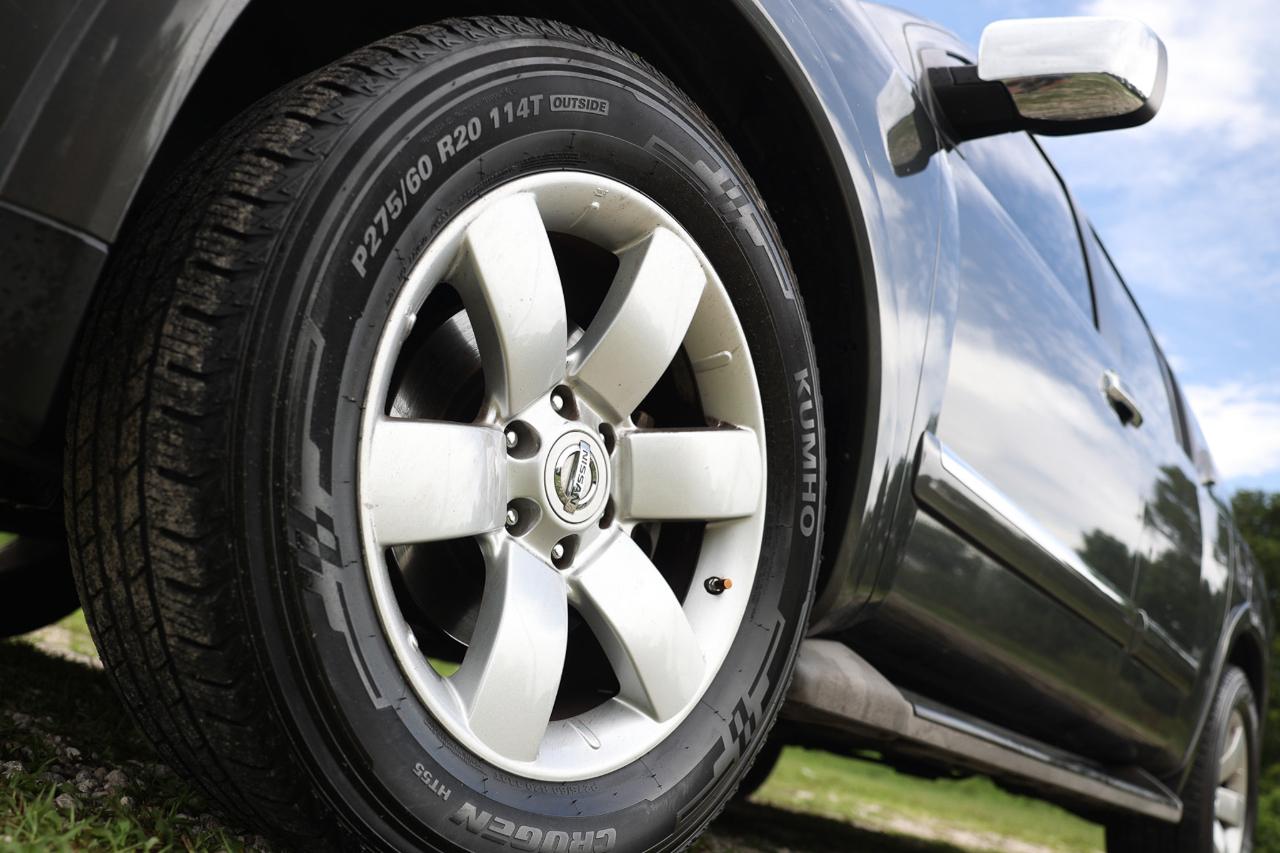 Nissan Armada  2010