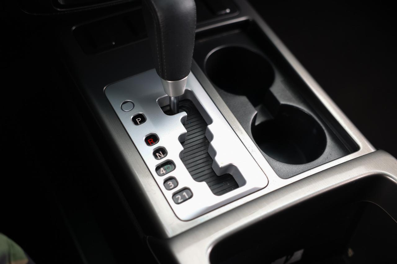 Nissan Armada  2010