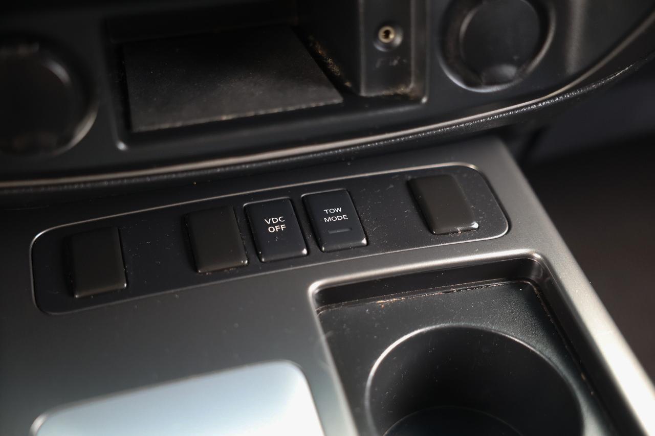 Nissan Armada  2010