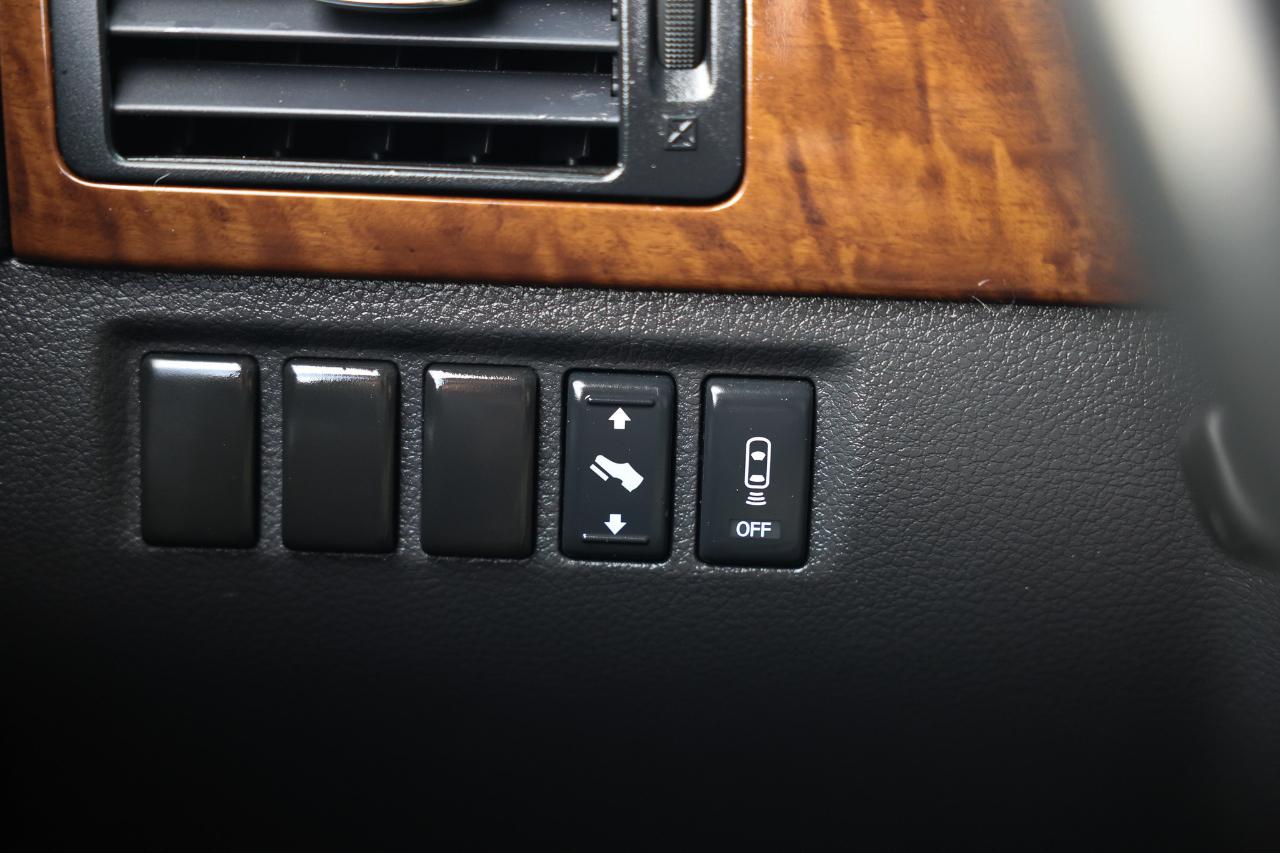 Nissan Armada  2010