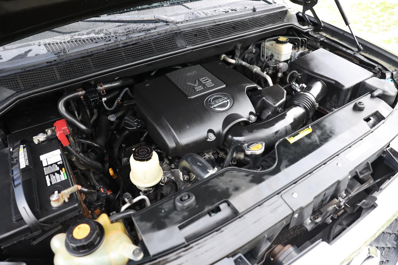 Nissan Armada  2010
