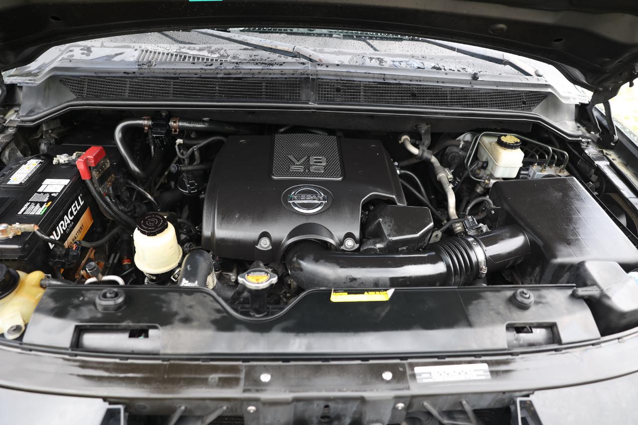 Nissan Armada  2010