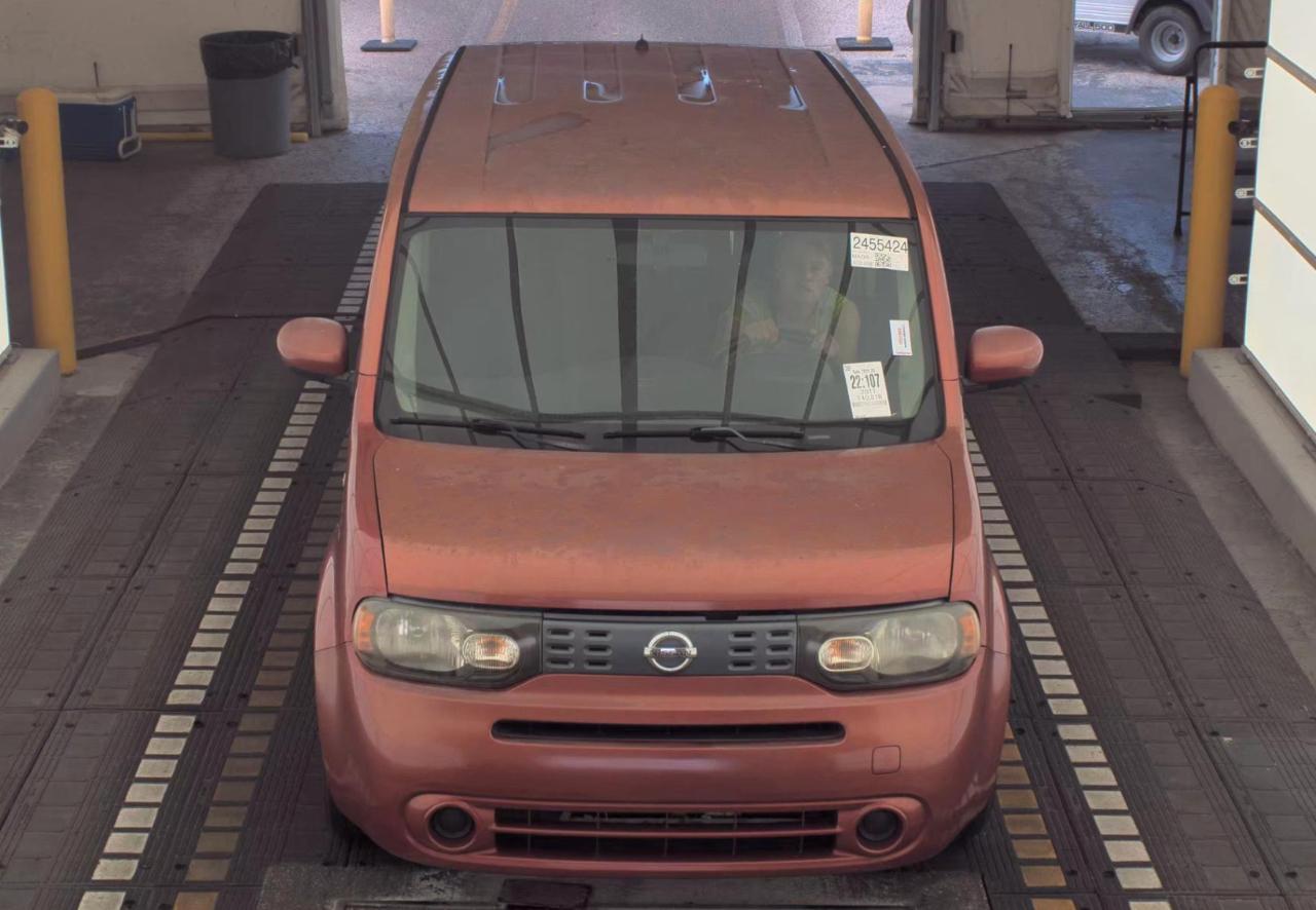 Nissan Cube  2011
