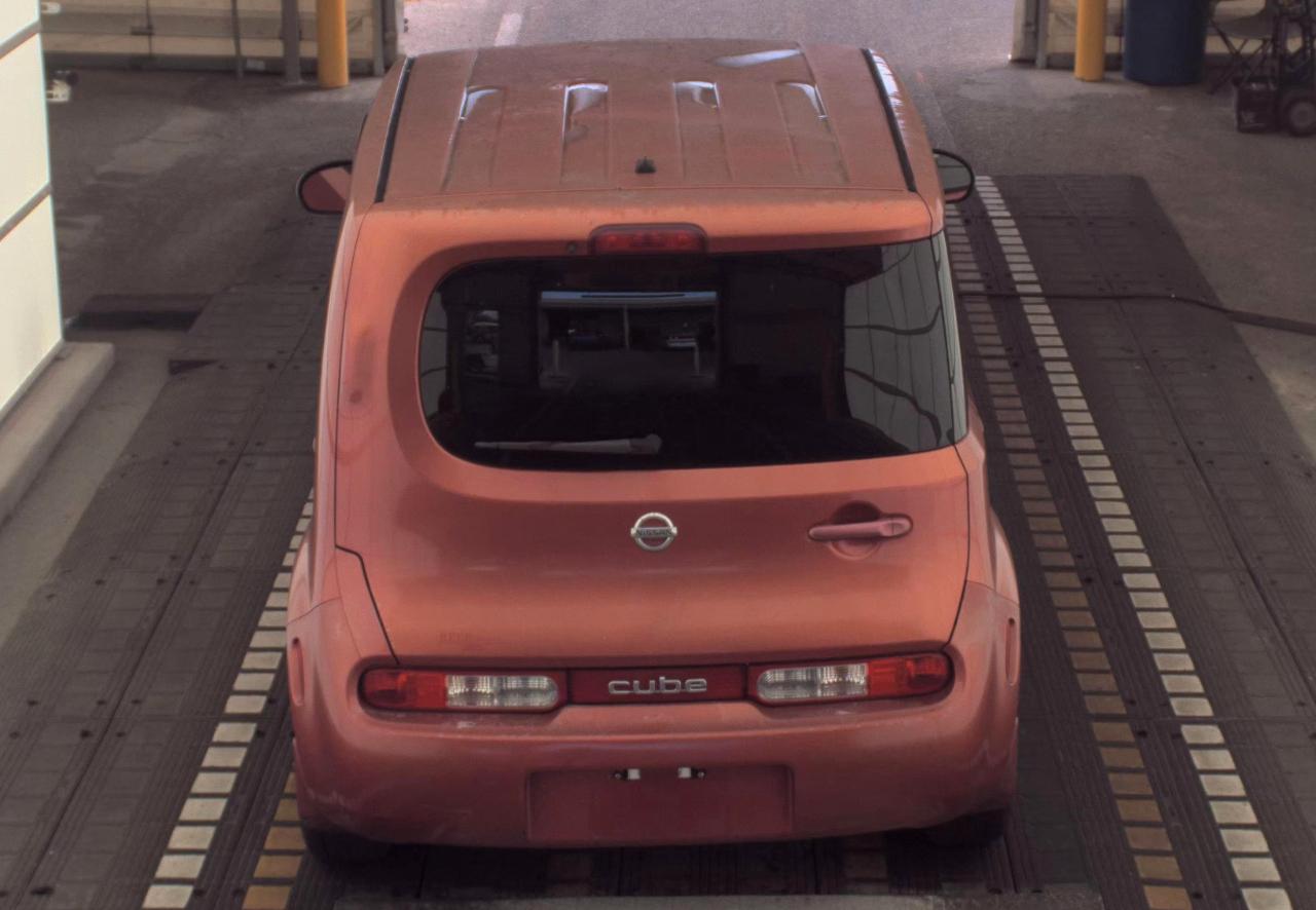 Nissan Cube  2011