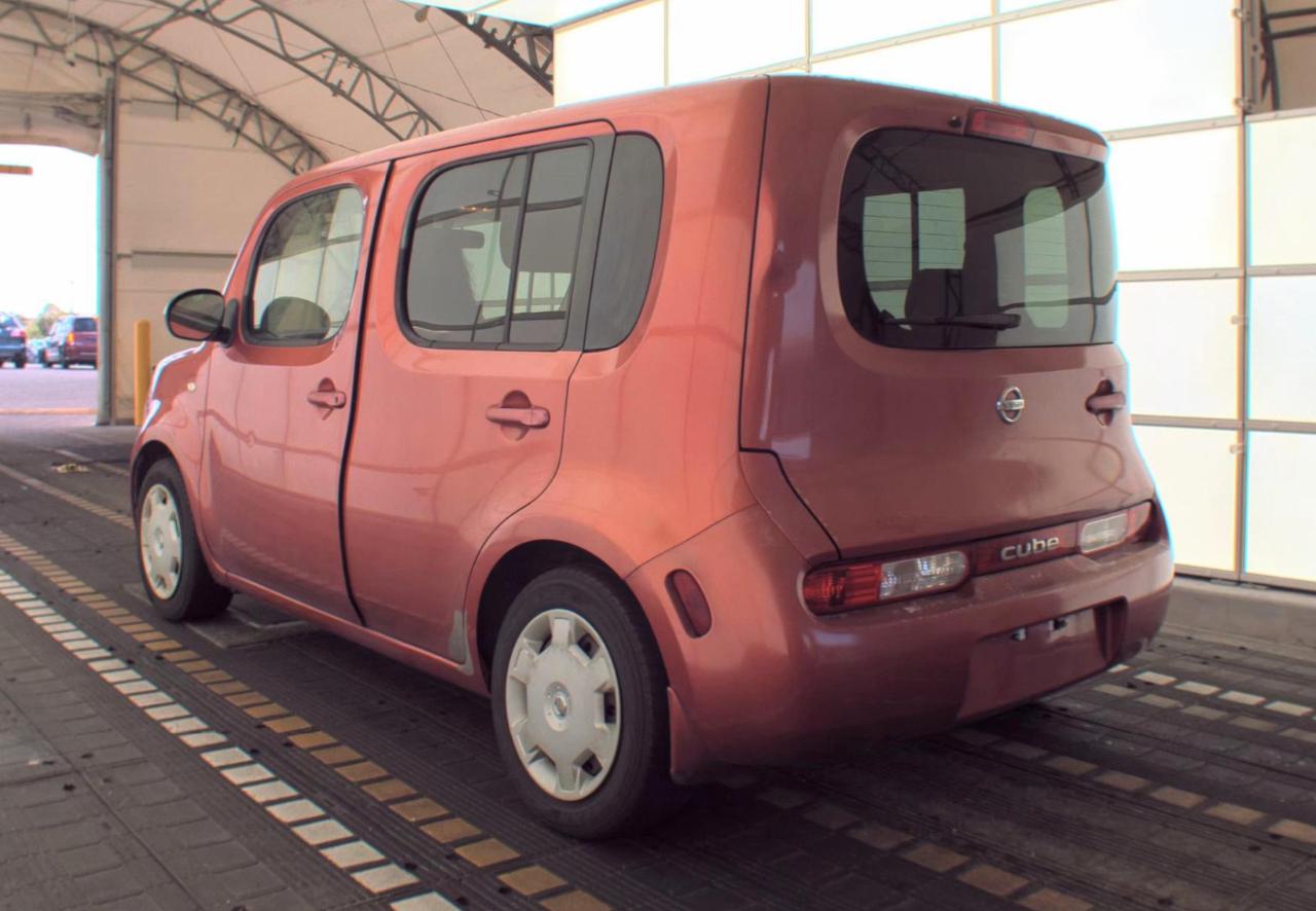 Nissan Cube  2011