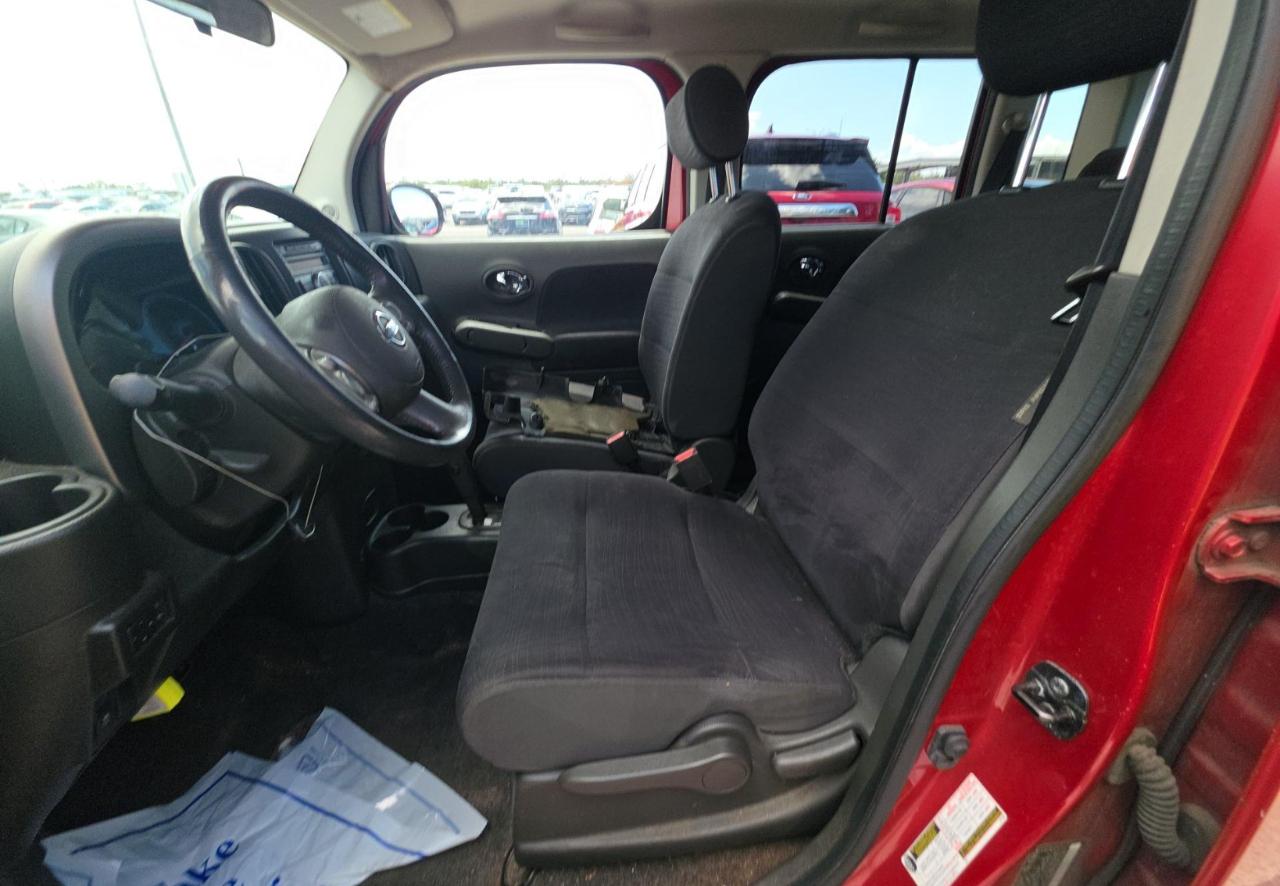 Nissan Cube  2011