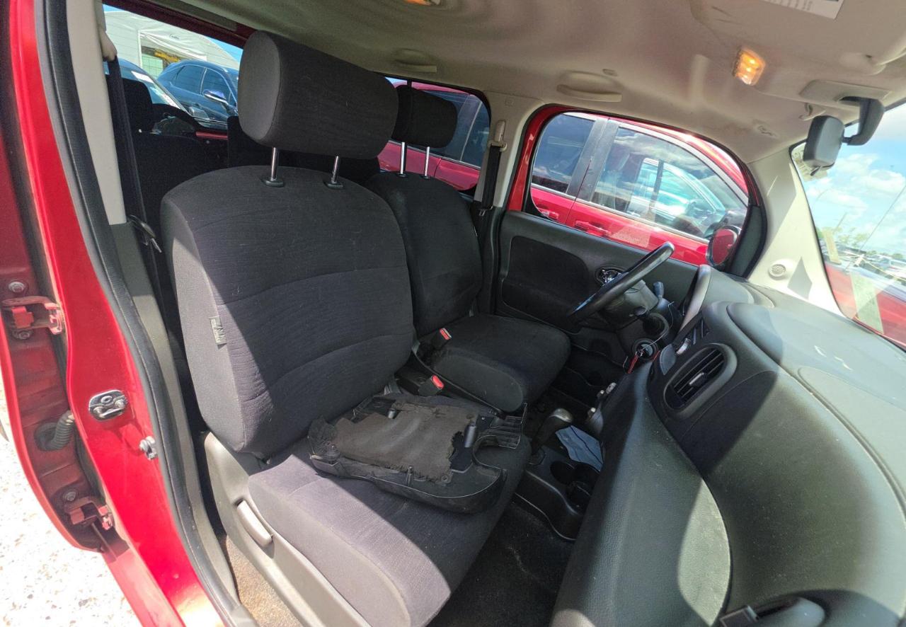 Nissan Cube  2011