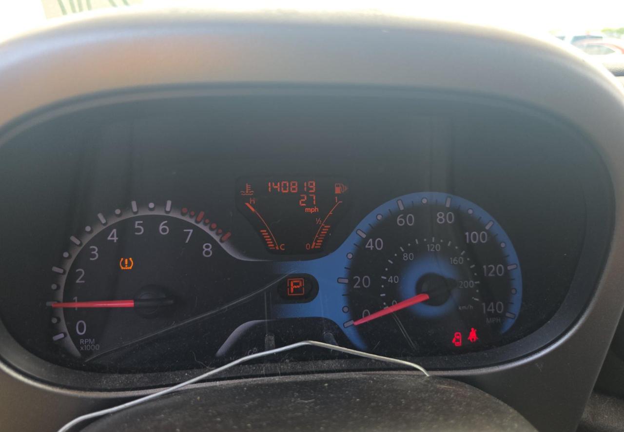 Nissan Cube  2011