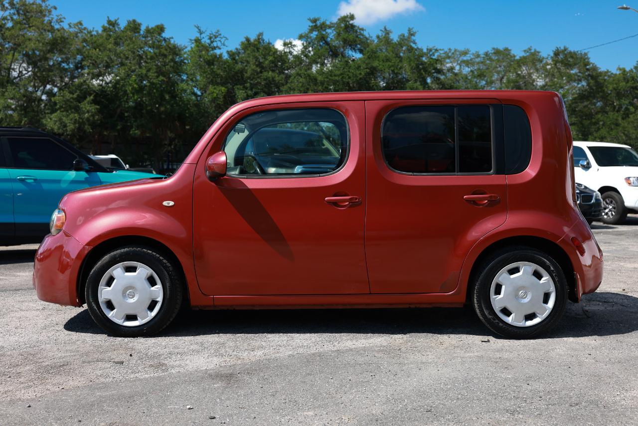 Nissan Cube  2011