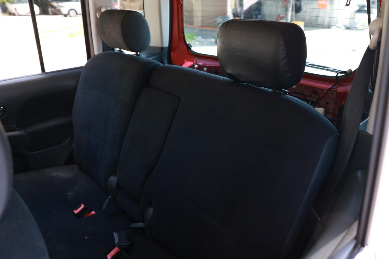 Nissan Cube  2011