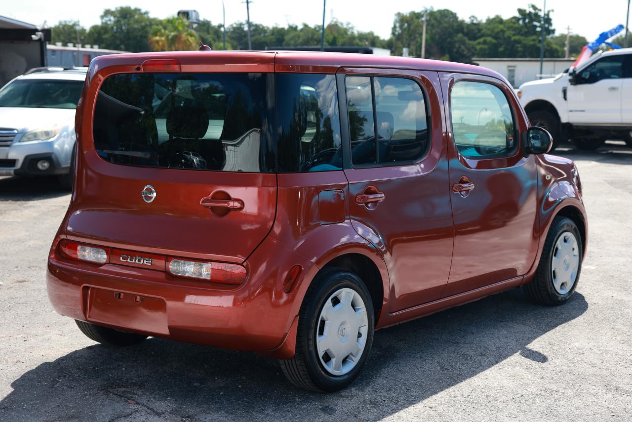 Nissan Cube  2011