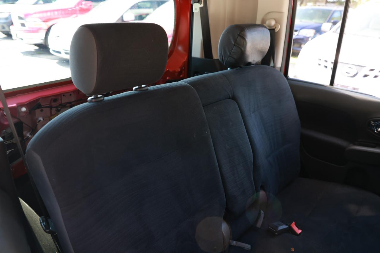 Nissan Cube  2011