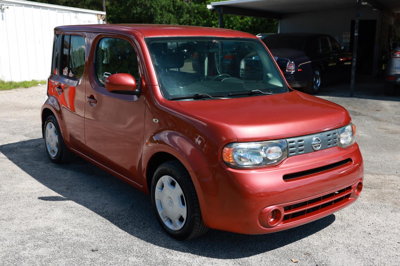 Nissan Cube  2011