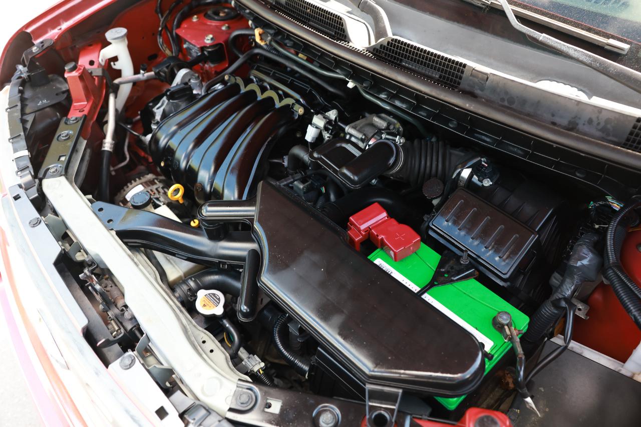Nissan Cube  2011