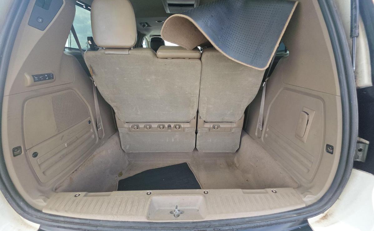 Chrysler Town & Country  2011