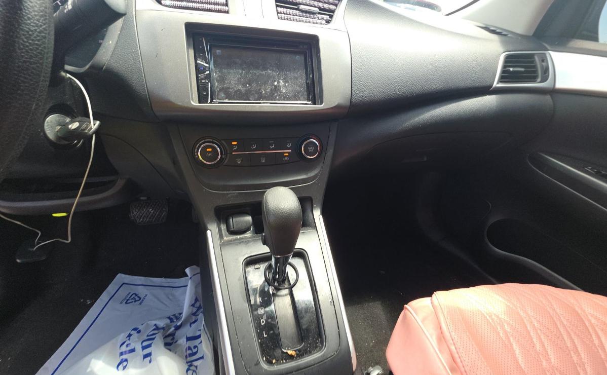 Nissan Sentra  2017