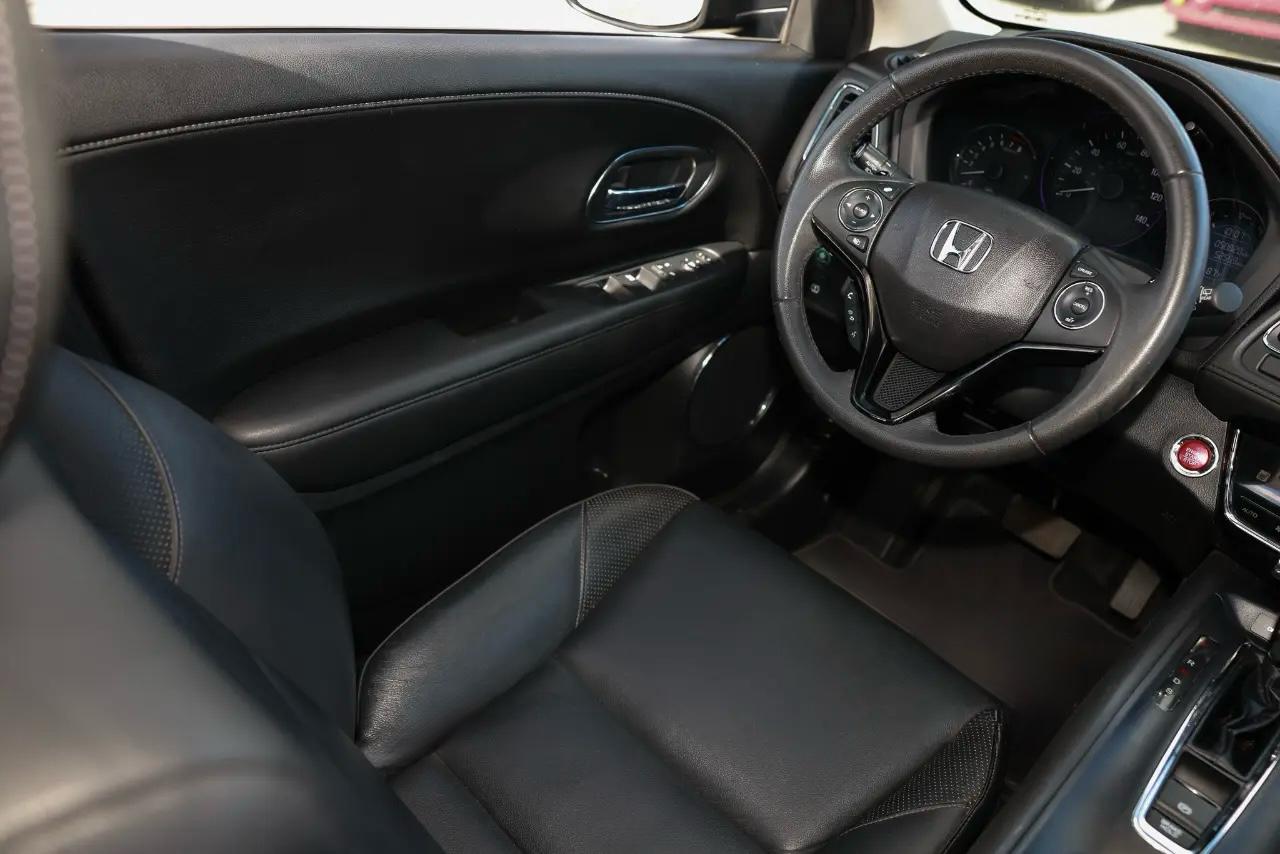 Honda HR-V  2017