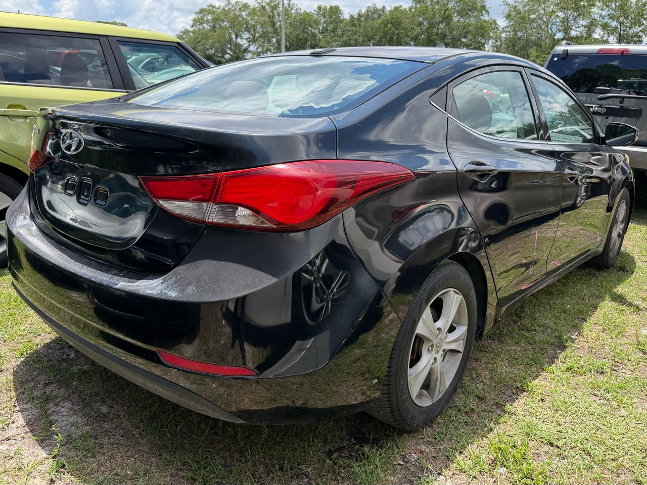 Hyundai Elantra  2016
