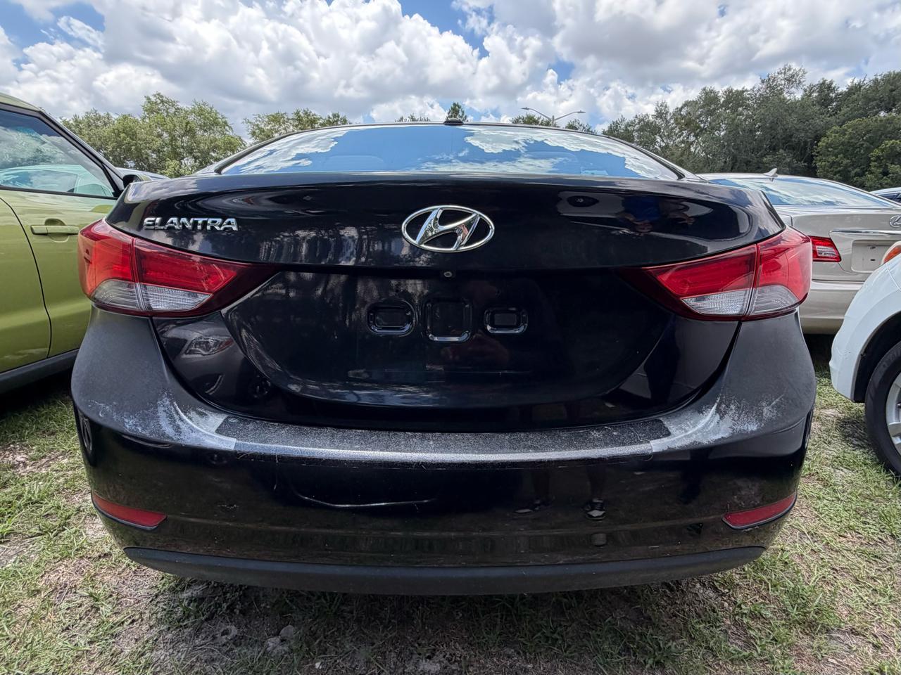 Hyundai Elantra  2016