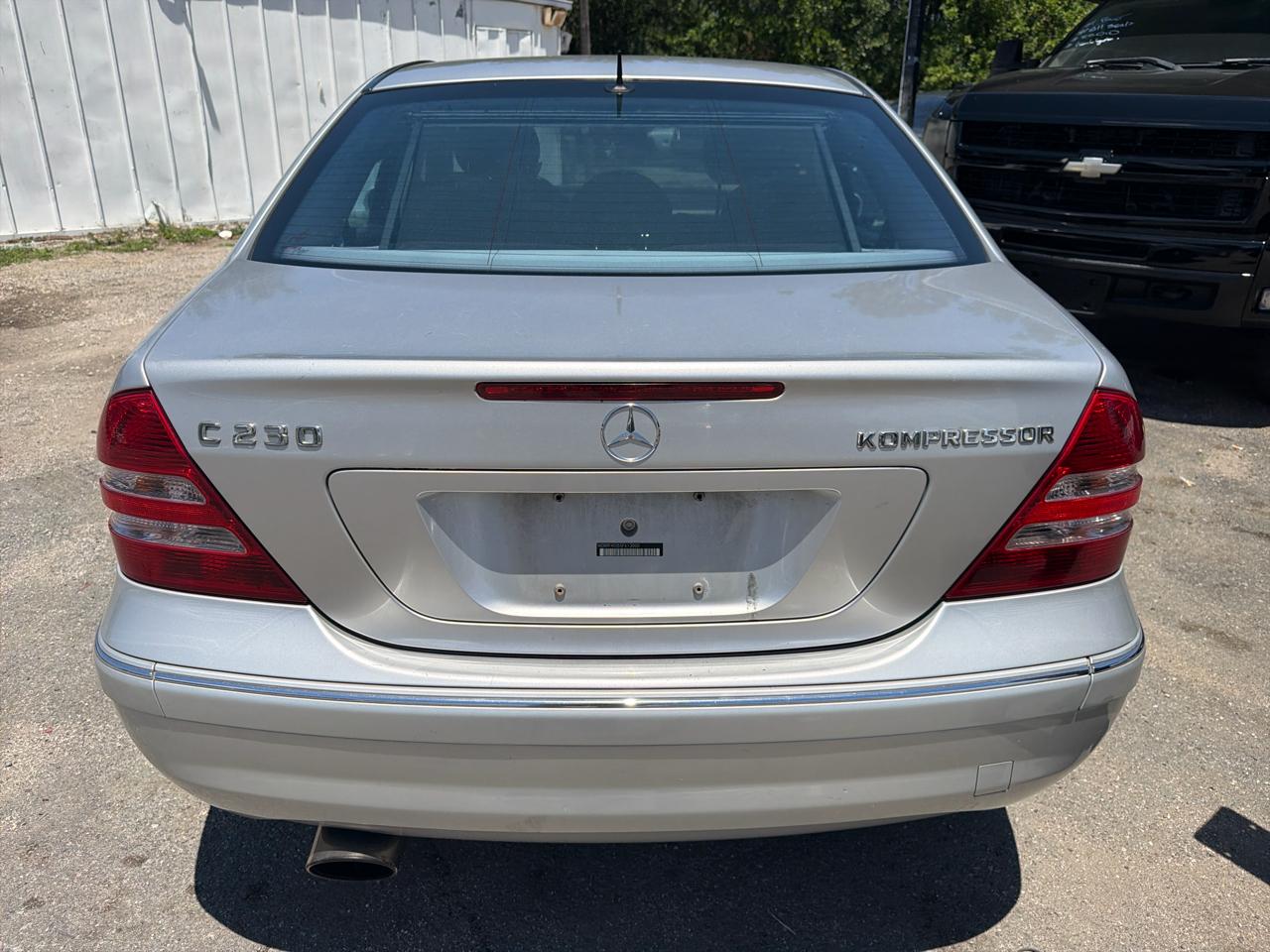 Mercedes-Benz C-Class  2005