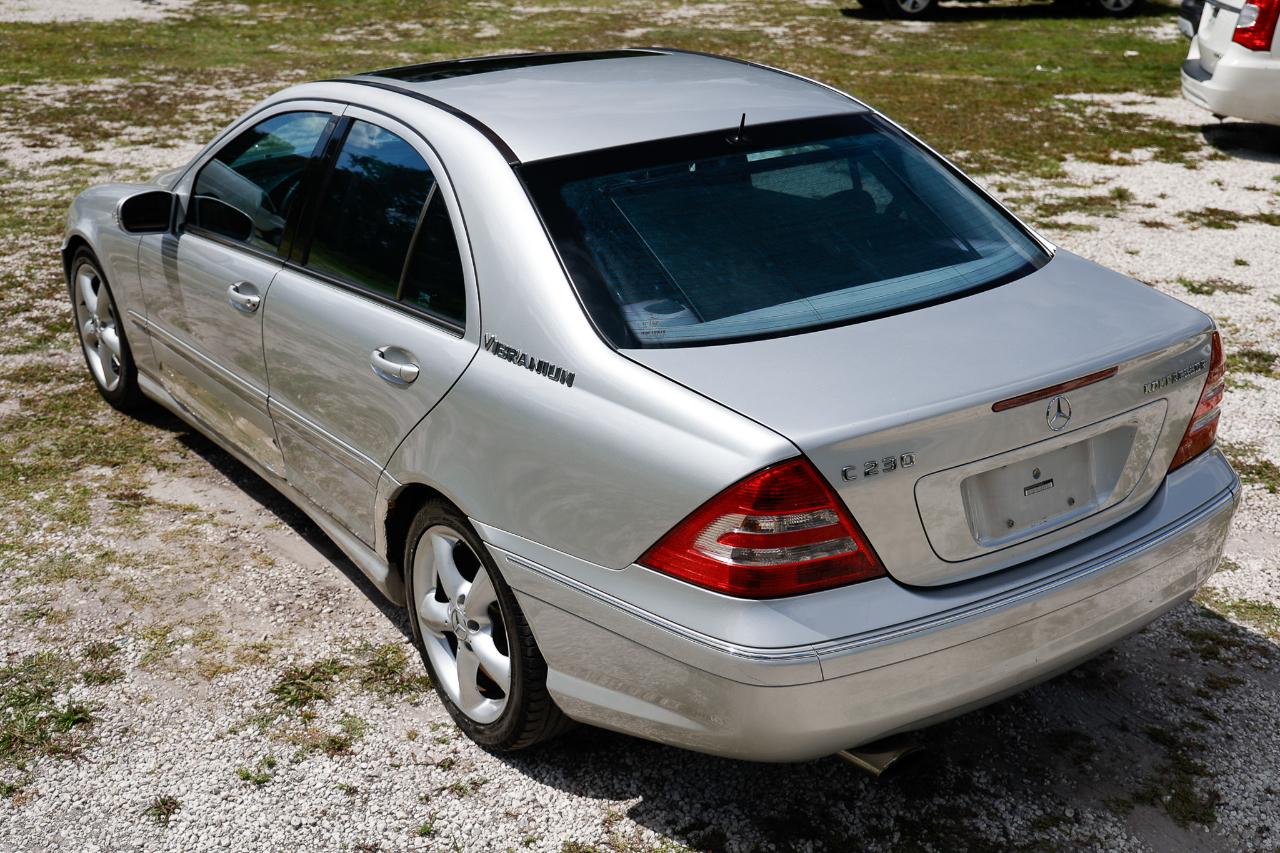 Mercedes-Benz C-Class  2005