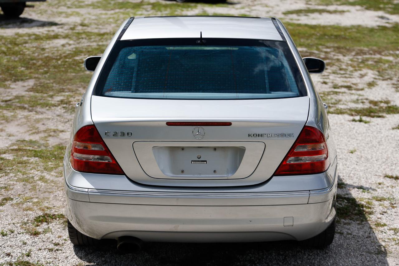 Mercedes-Benz C-Class  2005