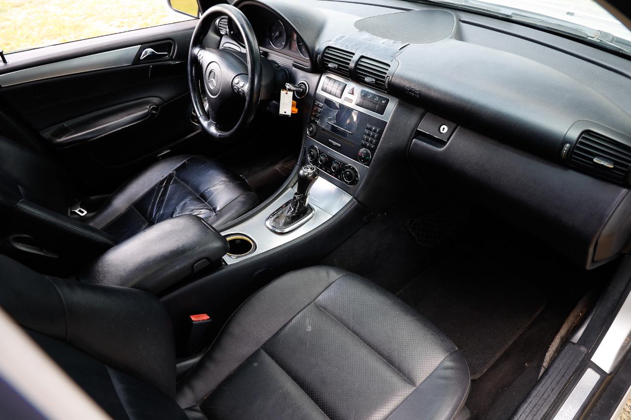 Mercedes-Benz C-Class  2005