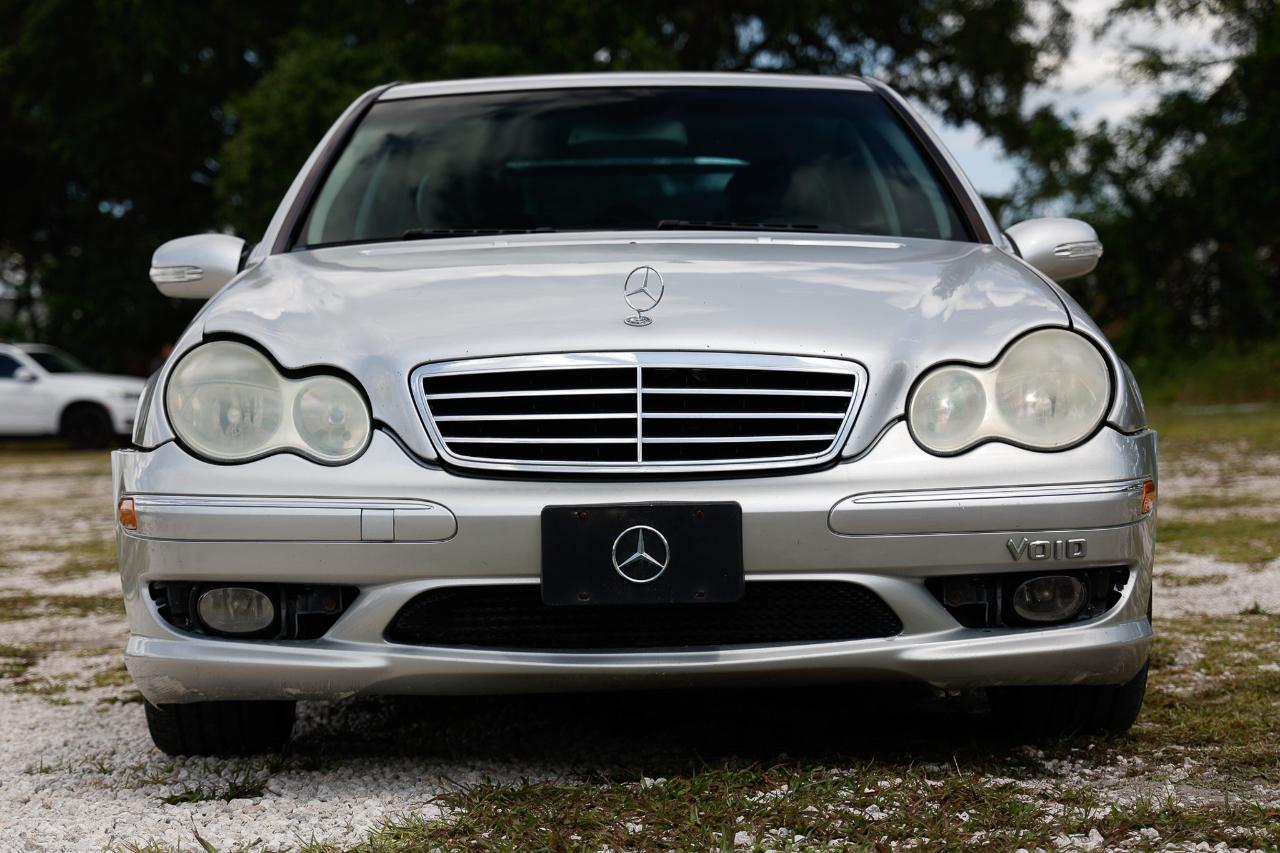 Mercedes-Benz C-Class  2005