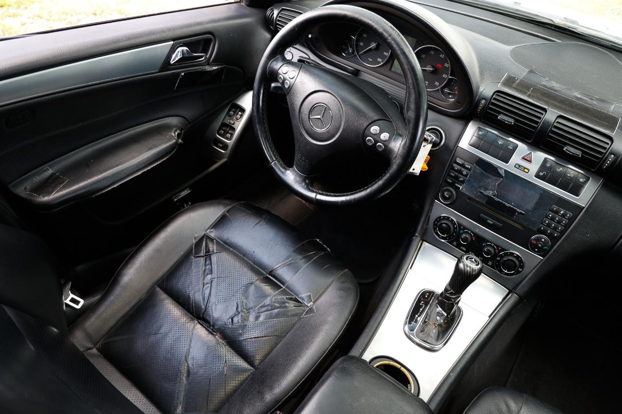 Mercedes-Benz C-Class  2005
