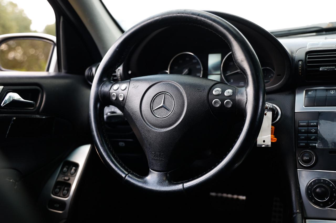 Mercedes-Benz C-Class  2005