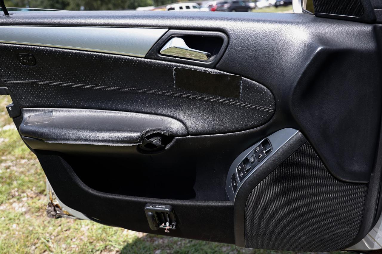 Mercedes-Benz C-Class  2005