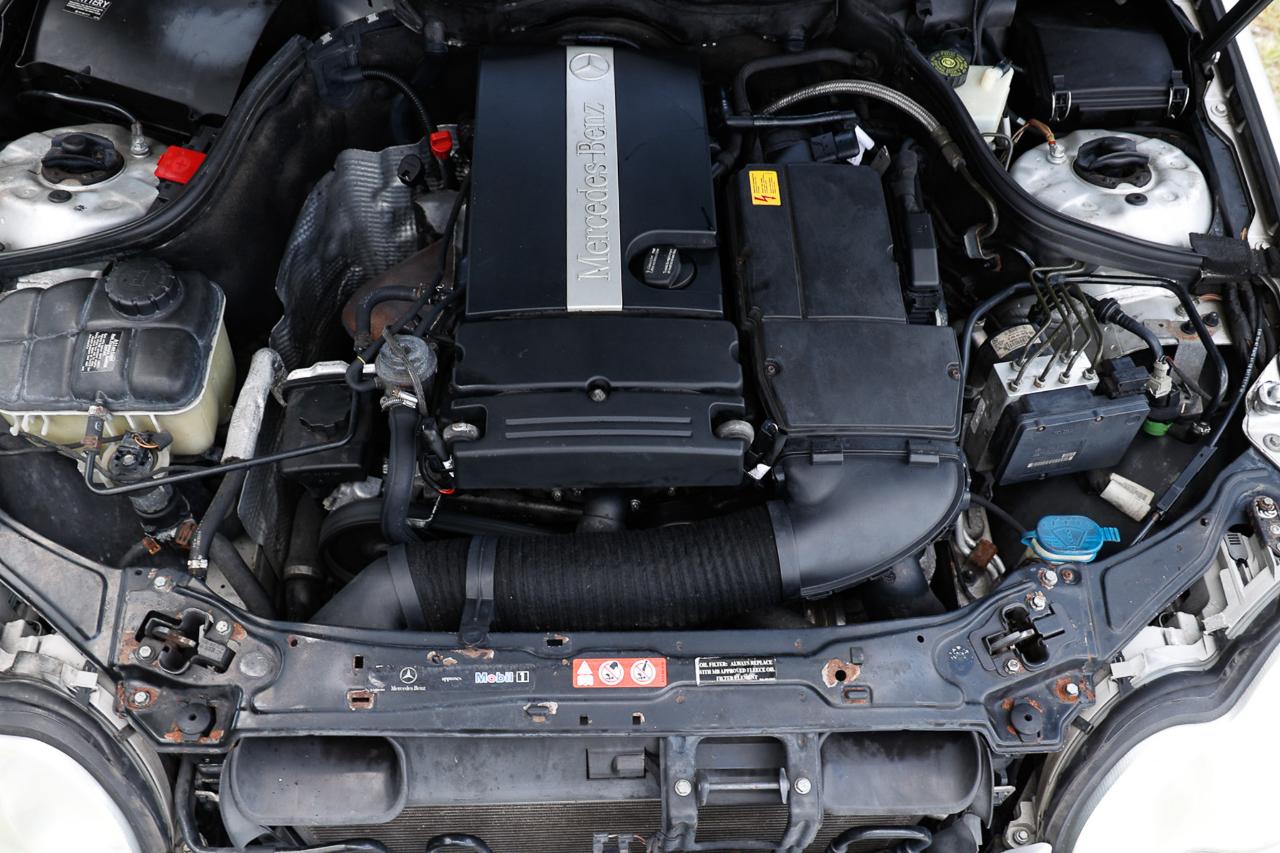 Mercedes-Benz C-Class  2005