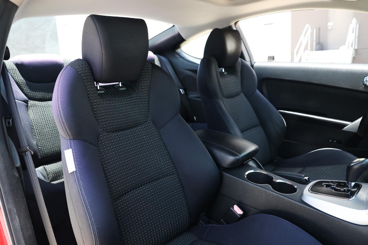 Hyundai Genesis Coupe  2010
