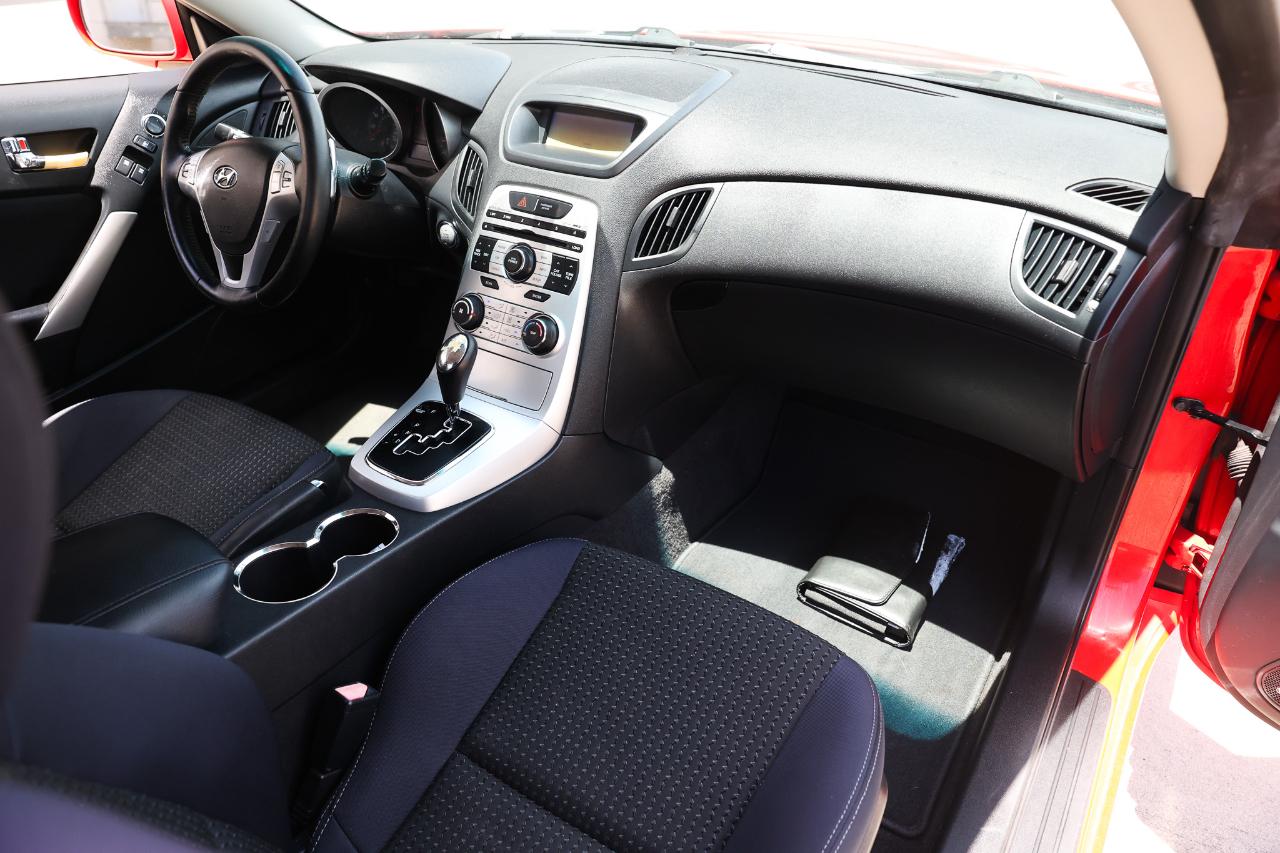 Hyundai Genesis Coupe  2010