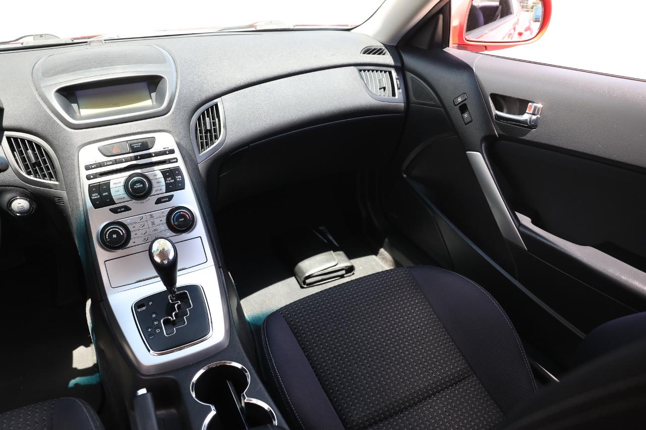 Hyundai Genesis Coupe  2010
