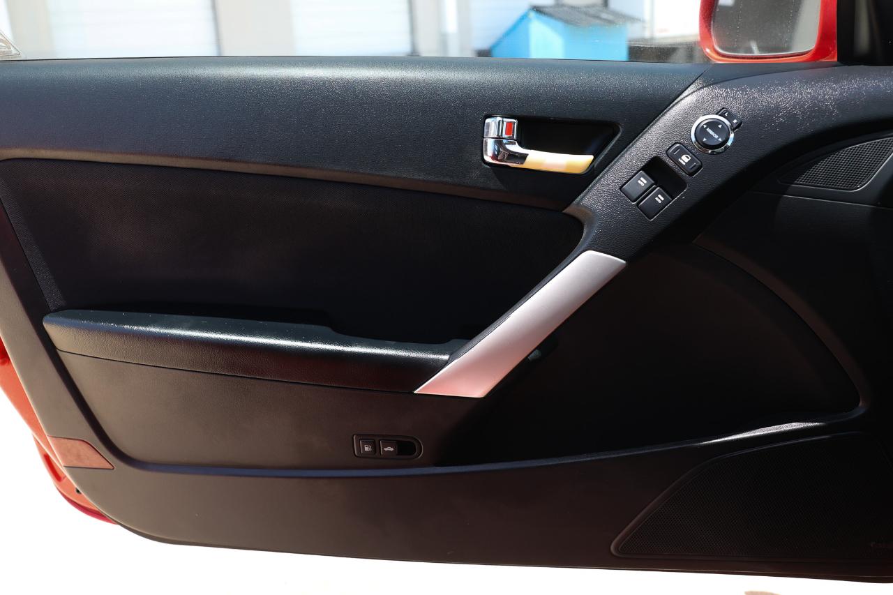 Hyundai Genesis Coupe  2010